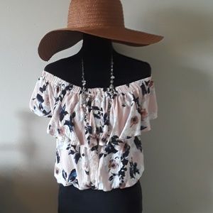 Off the shoulder short sleeve blouse